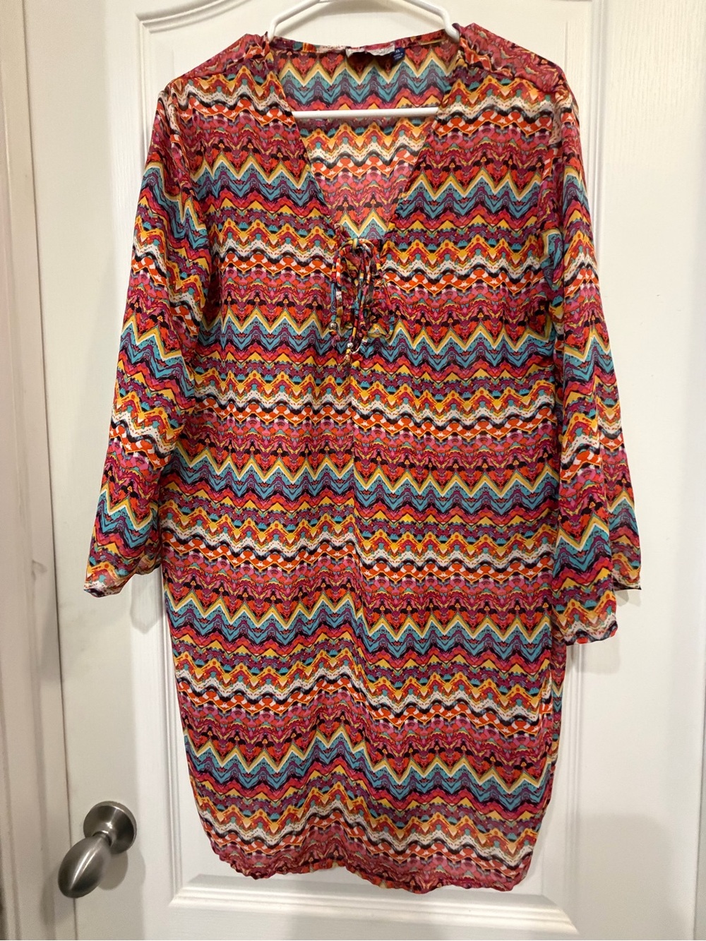 Vibrant Multicolor Chevron Tunic with Tie Neck